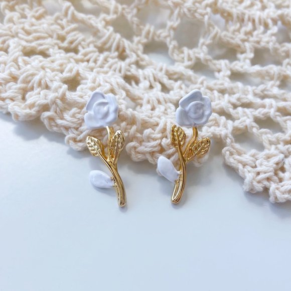 Gold Rose Drop Earrings - Picture 3 of 4